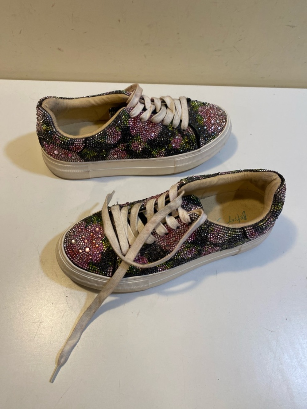 Betsey Johnson Sidney Floral Rhinestones Sneakers Size 6